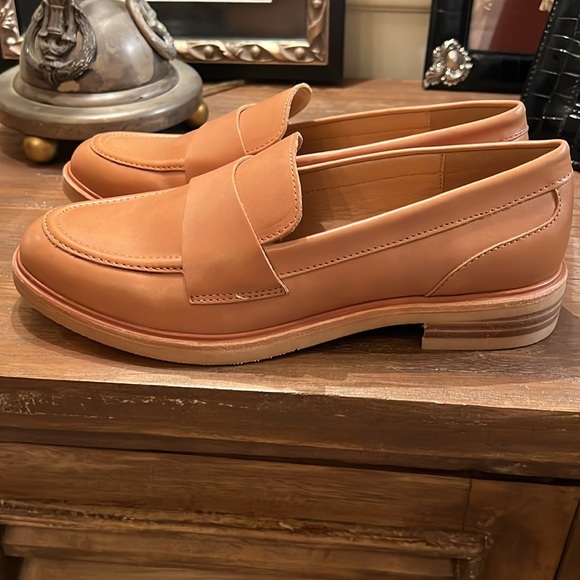 Crown Vintage Lornita Flat Loafers - Picture 13 of 13